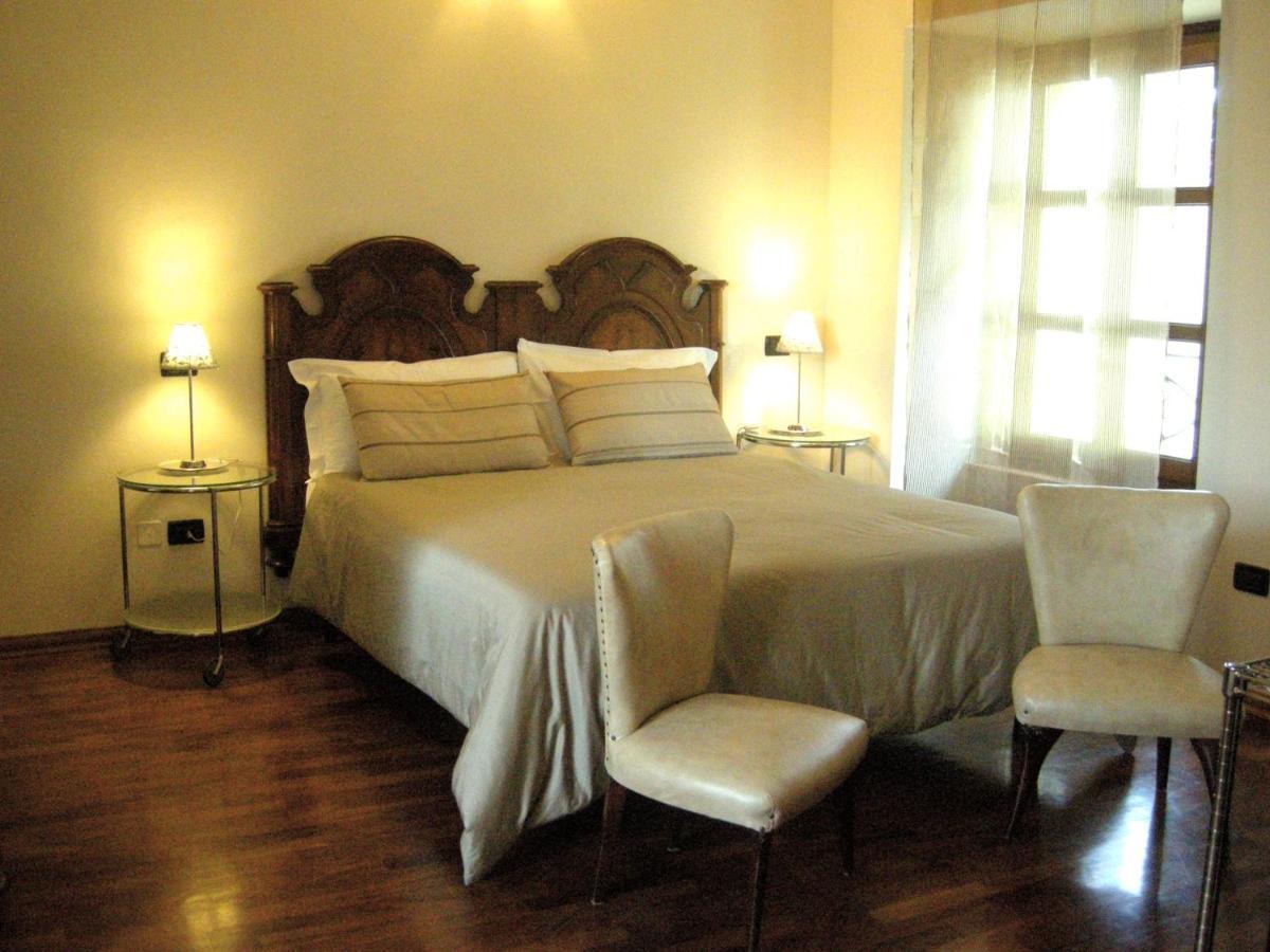 Villa Scati Bed And Breakfast Melazzo Rom bilde